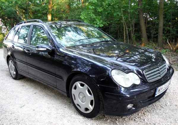 łódzkie Mercedes-Benz Klasa C cena 8600 przebieg: 250000, rok produkcji 2004 z Warszawa